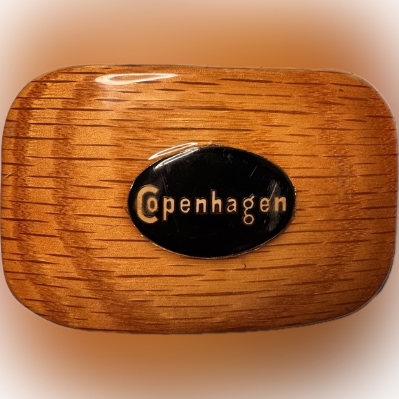 Lacquered Wood Copenhagen Snuff Tobacco Vintage Belt Buckle
